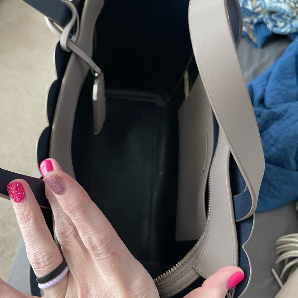 Kate Spade | Magnolia Street Satchel | Mina Gray
Retail $329 - Picture 4 of 6